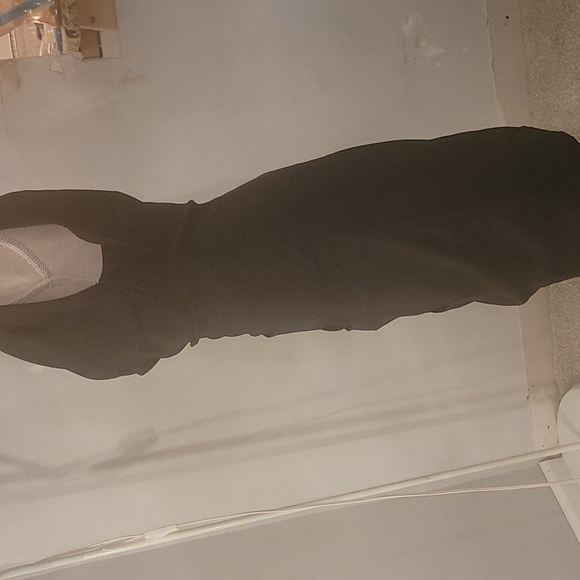 Dress - Picture 4 of 8